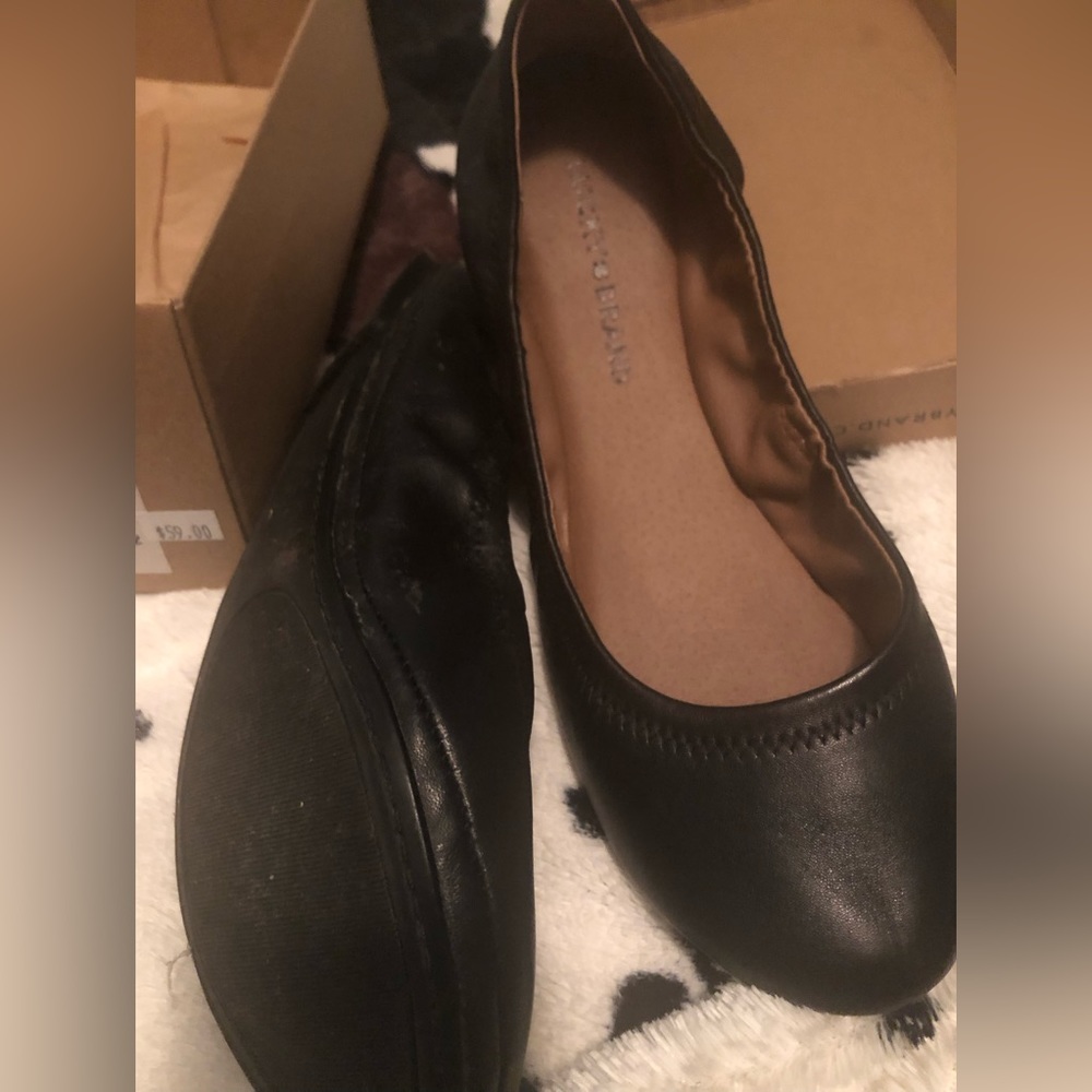 Super cute black Lucky Brand ballet flats.  Worn once.  Size 9m